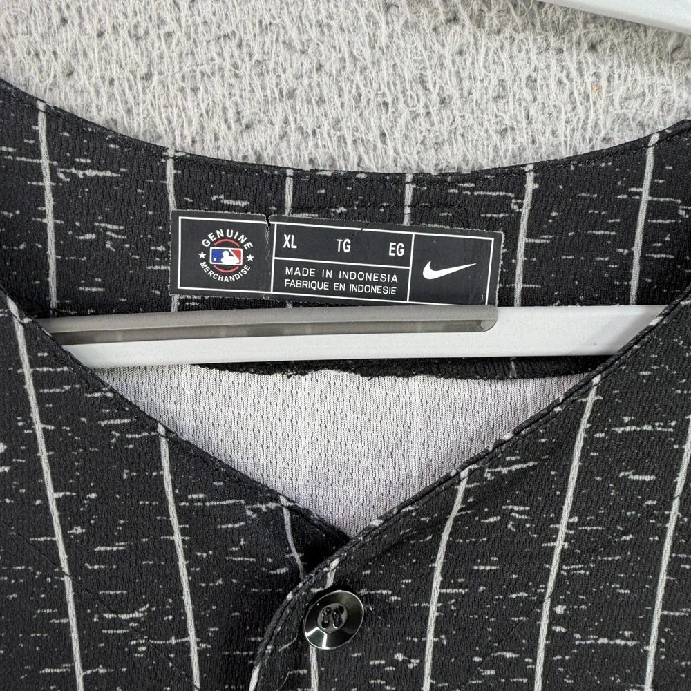 Chicago White Sox City Connect Jersey Mens XL Nike Luis Robert Jr 88 Southside